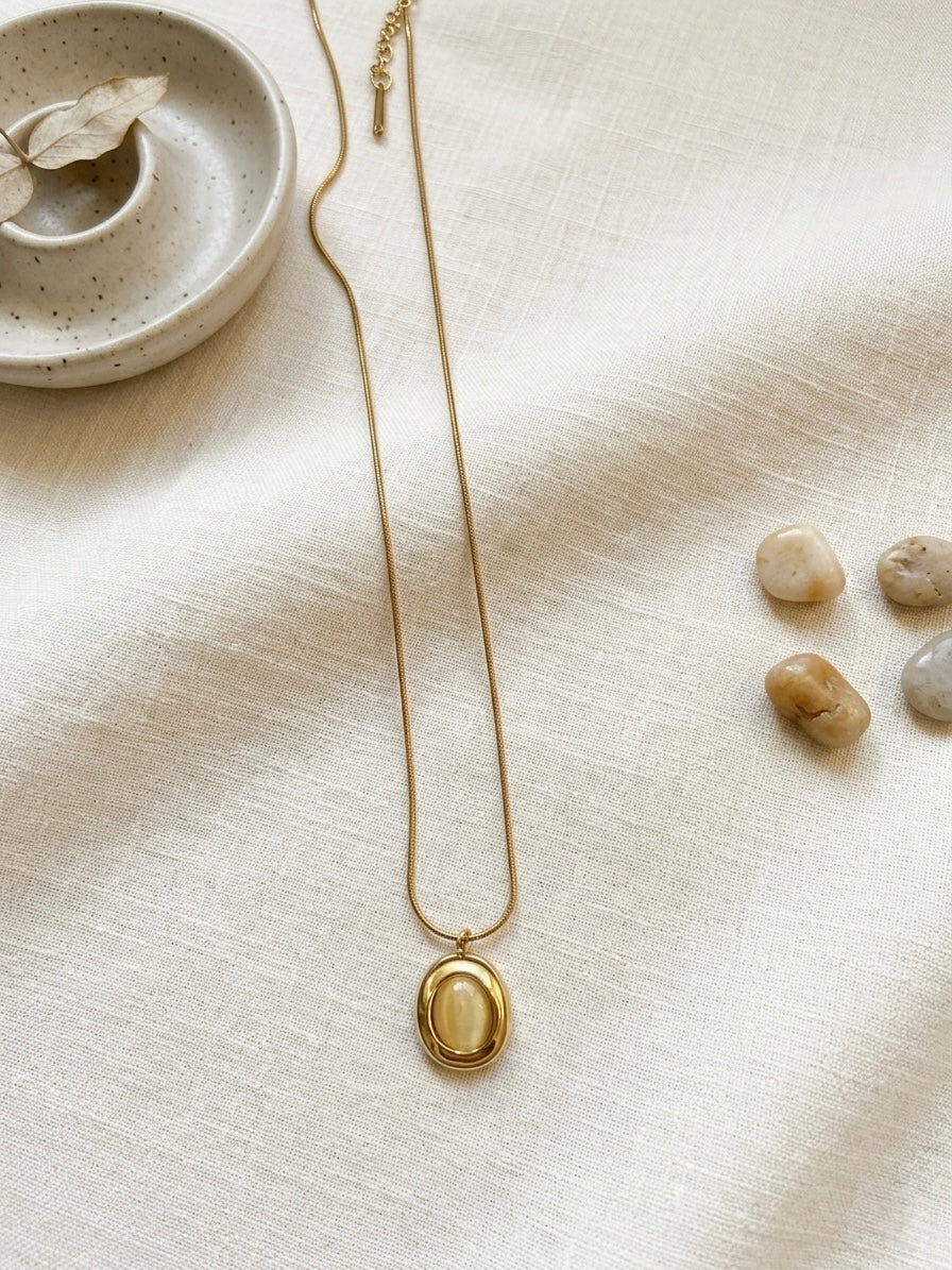Elegant Oval Pendant Necklace for Women| Anti-Tarnish Fashion Jewelry for Daily Wear