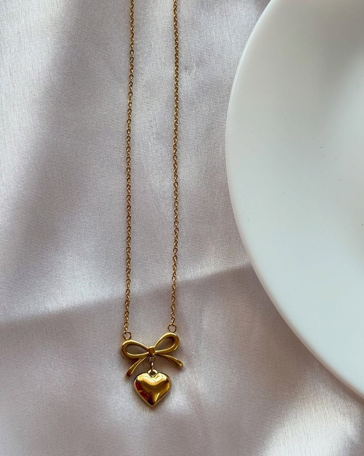 Anti-Tarnish Bow Heart Pendant Necklace for Women | Anyaura