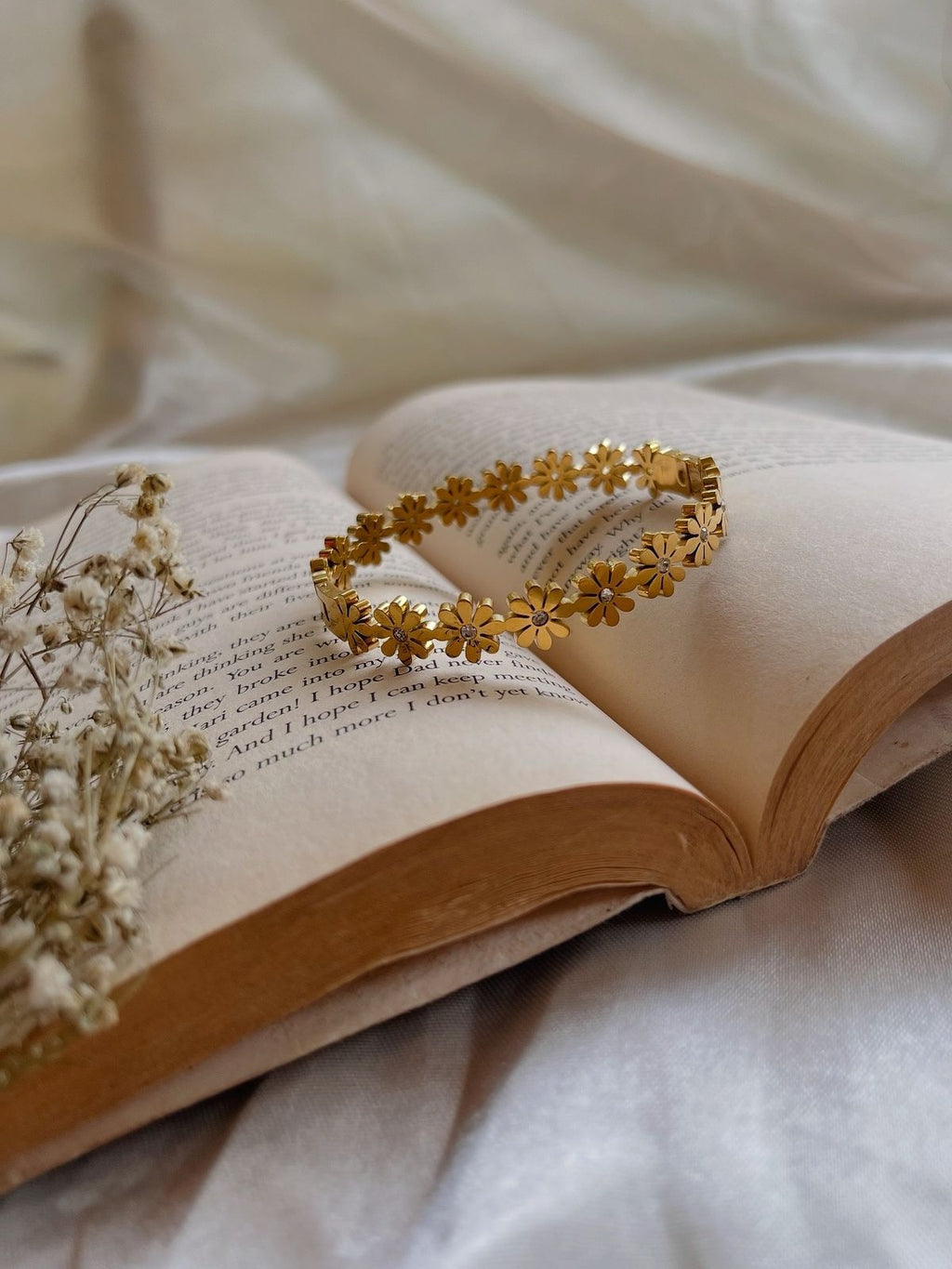 Gold Plated Daisy Flower Bracelet for Women | Anti-Tarnish Floral Kada | Anyaura