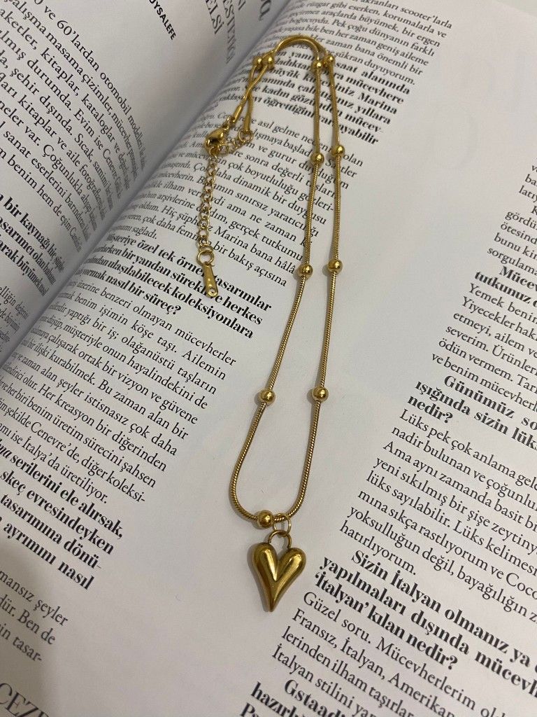 Anti-Tarnish Gold Heart Pendant Necklace for Women | Anyaura