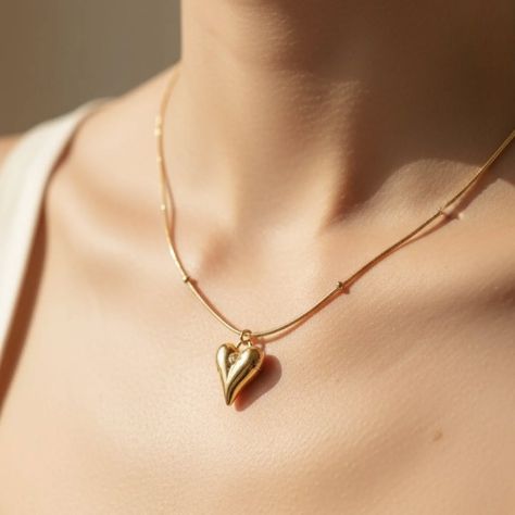 Anti-Tarnish Gold Heart Pendant Necklace for Women | Anyaura
